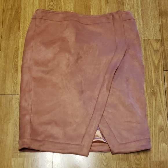 LF Dresses & Skirts - NWT LF SEEK the Label faux suede blush skirt